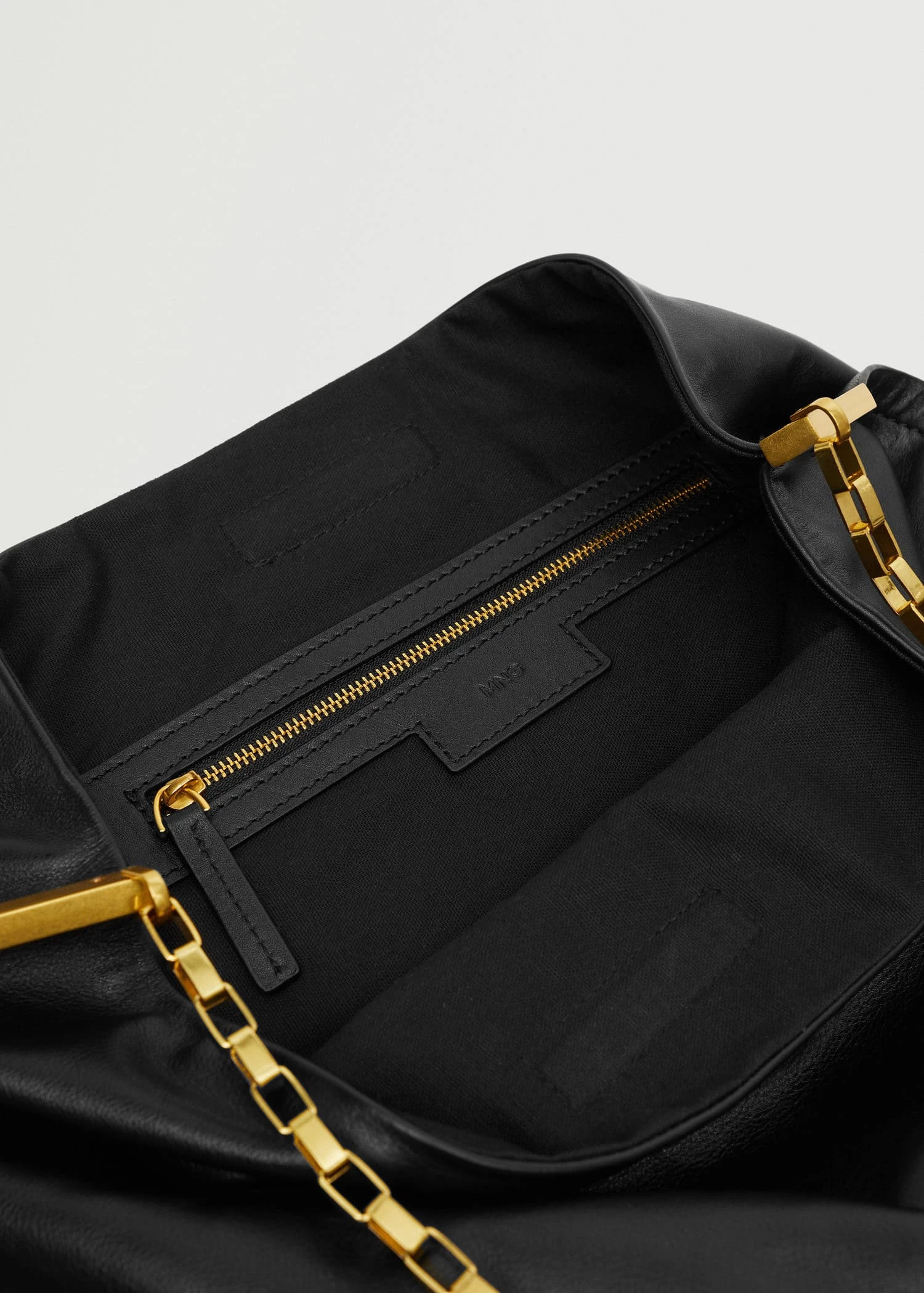 Mango Chain Leather Bag Black 3 Mango Chain Leather Bag Black - Image 3