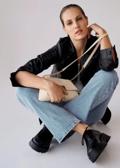 Mango Flap Chain Bag Black