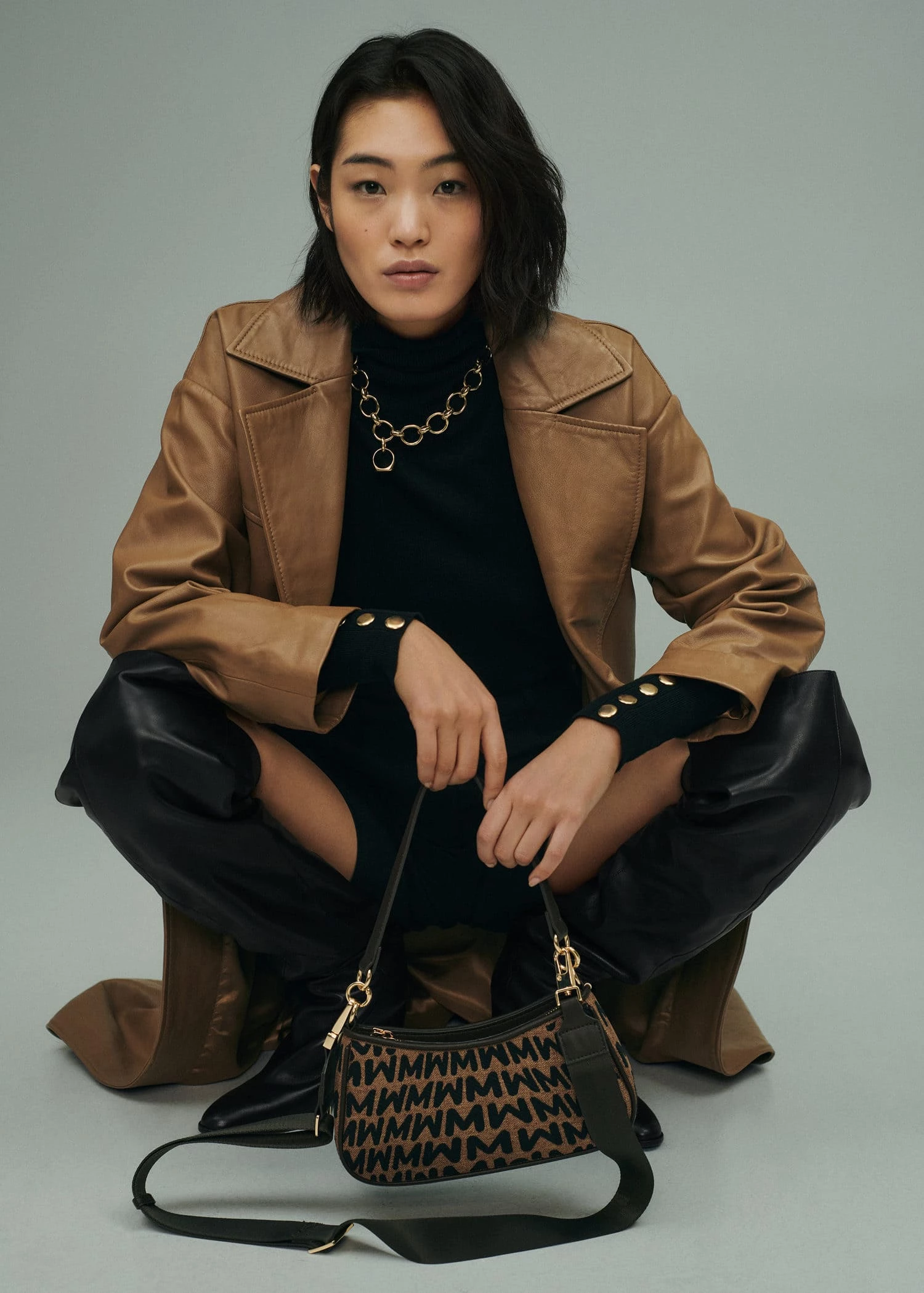 Mango Baguette Bag With Logo Chocolate 3 Mango Baguette Bag With Logo Chocolate - Image 3